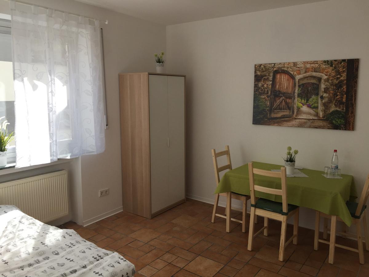 Pension Lindenhof ليمبورغ ان دير لان المظهر الخارجي الصورة